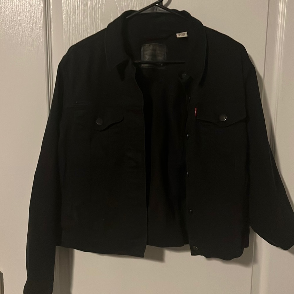 Black cropped jean jacket